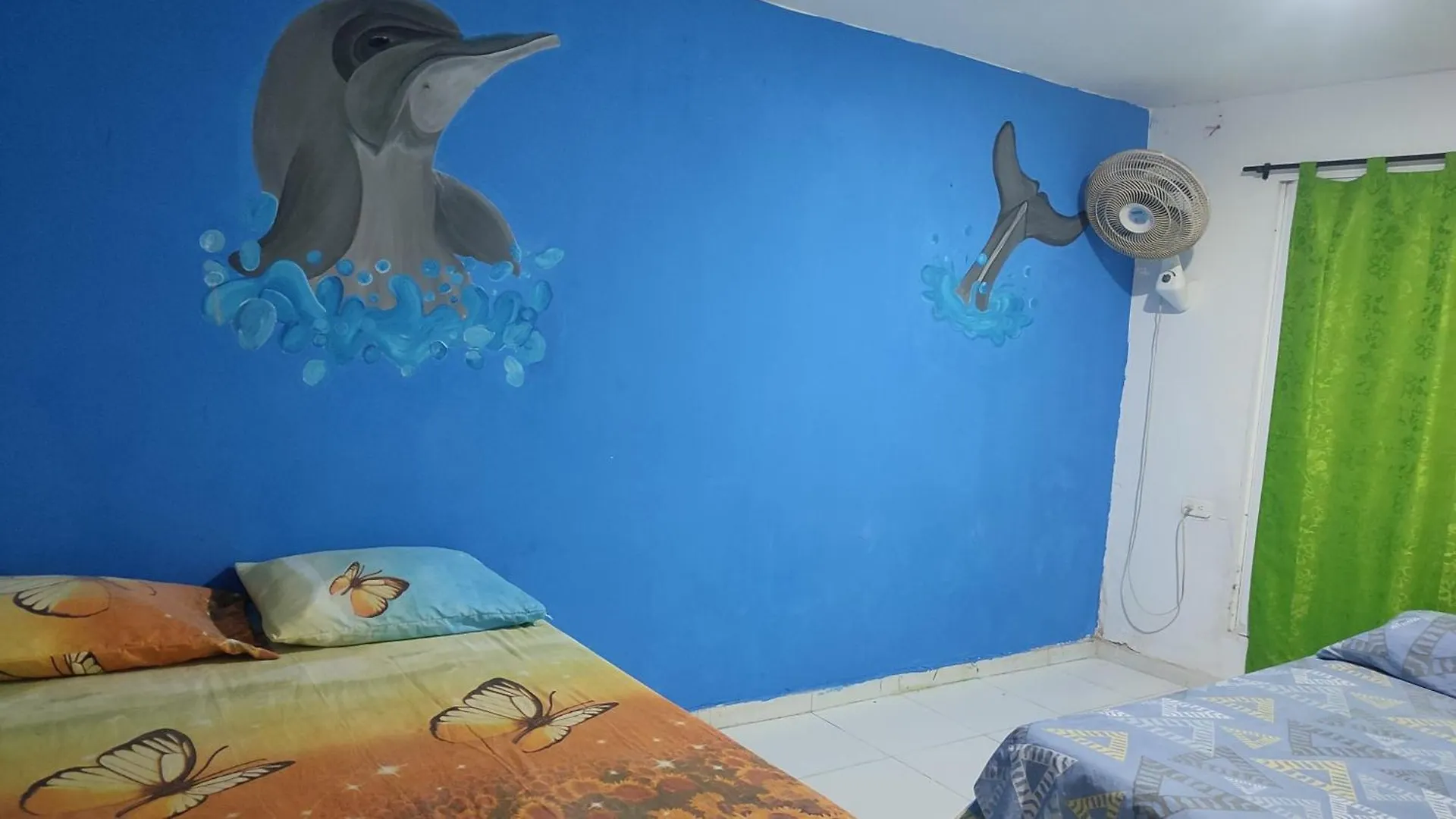 Hostal Cerca Al Mar Cartagena Bed & Breakfast