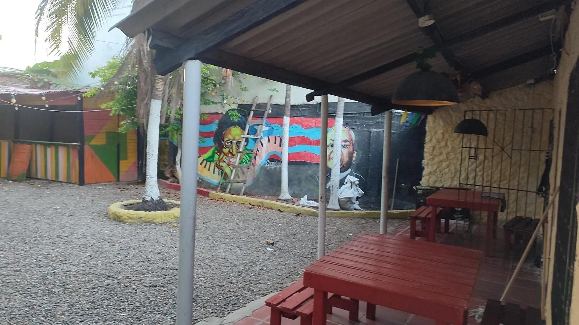Hostal Cerca Al Mar Cartagena Bed & Breakfast